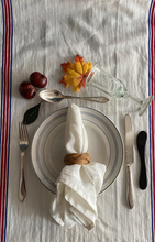 Load image into Gallery viewer, French Linen Napkins - Charvet Éditions
