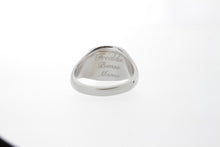 Load image into Gallery viewer, Classic Signet Ring - Sterling Silver
