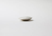 Load image into Gallery viewer, Silver Tortoise Pill Box
