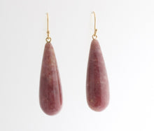 Load image into Gallery viewer, Auborn Quartz Earrings - Bon Ton goods
