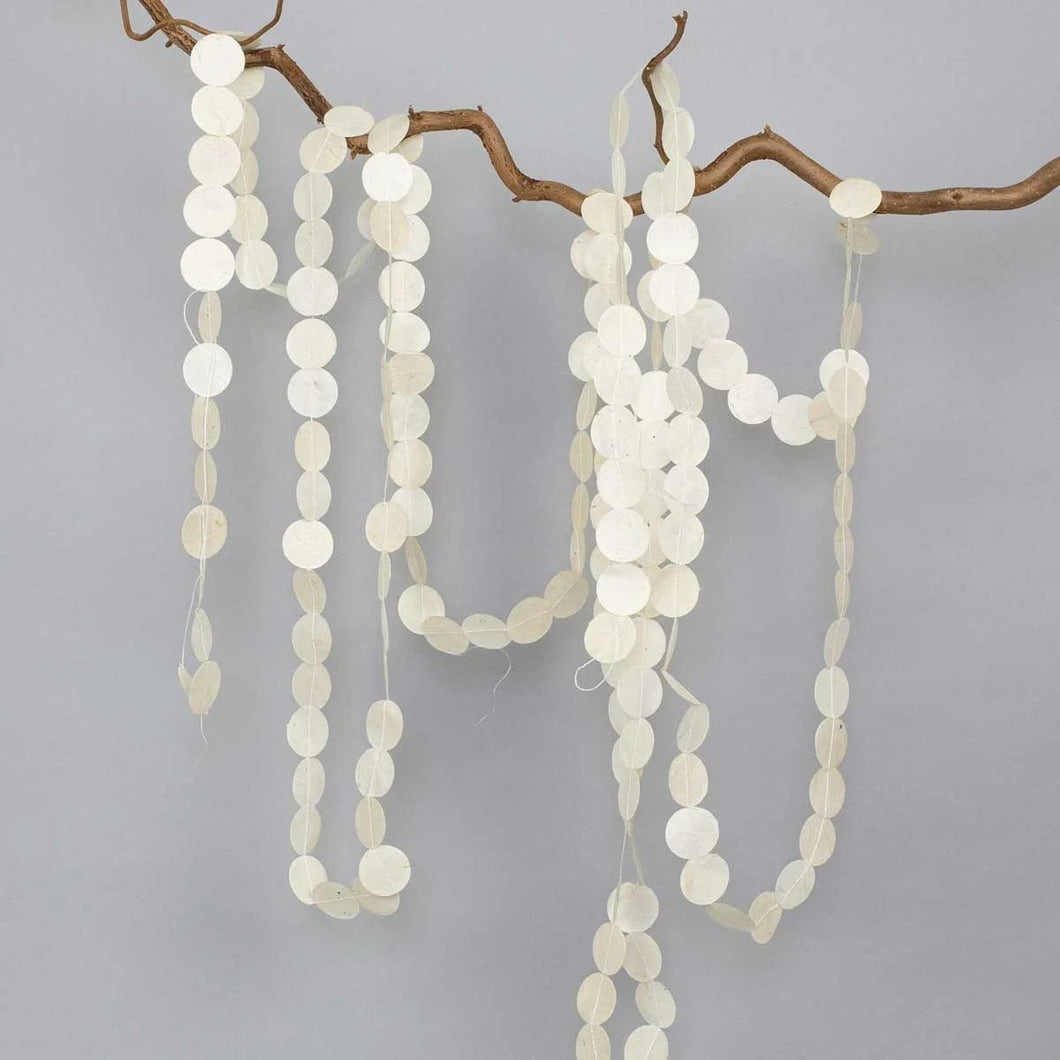 Flounce Garland, White - Bon Ton goods