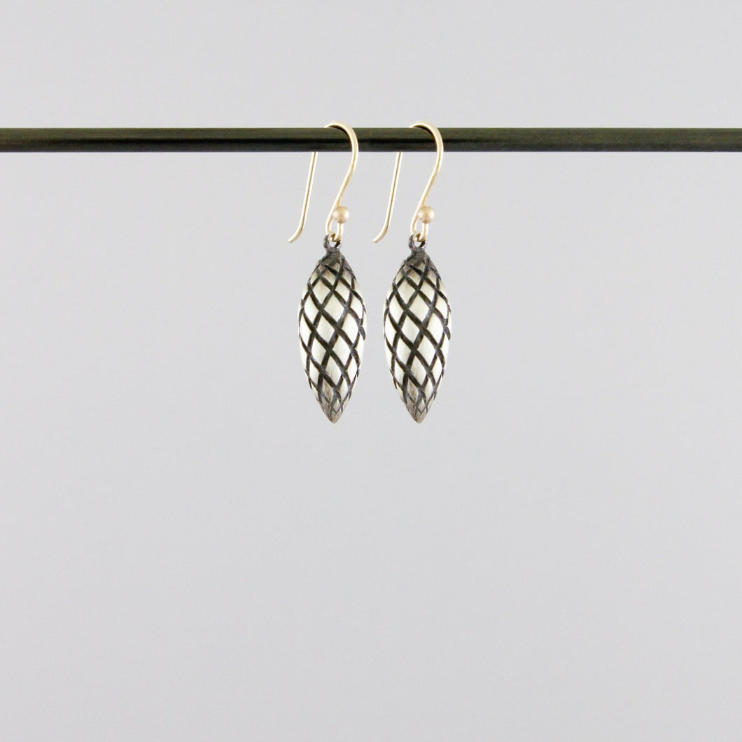 Oxidized Pinecones - Bon Ton goods