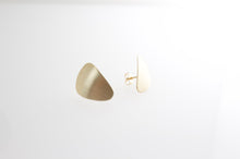 Load image into Gallery viewer, STONE MARIE GOLD EARRINGS - Bon Ton goods
