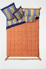 Load image into Gallery viewer, Varanasi Stripes Pervinch - Reversible Quilt - Bon Ton goods
